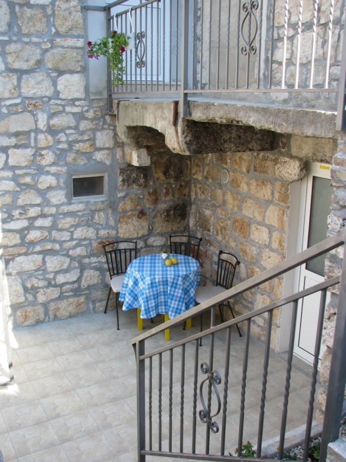 וויס Apartments And Room Lemon מראה חיצוני תמונה