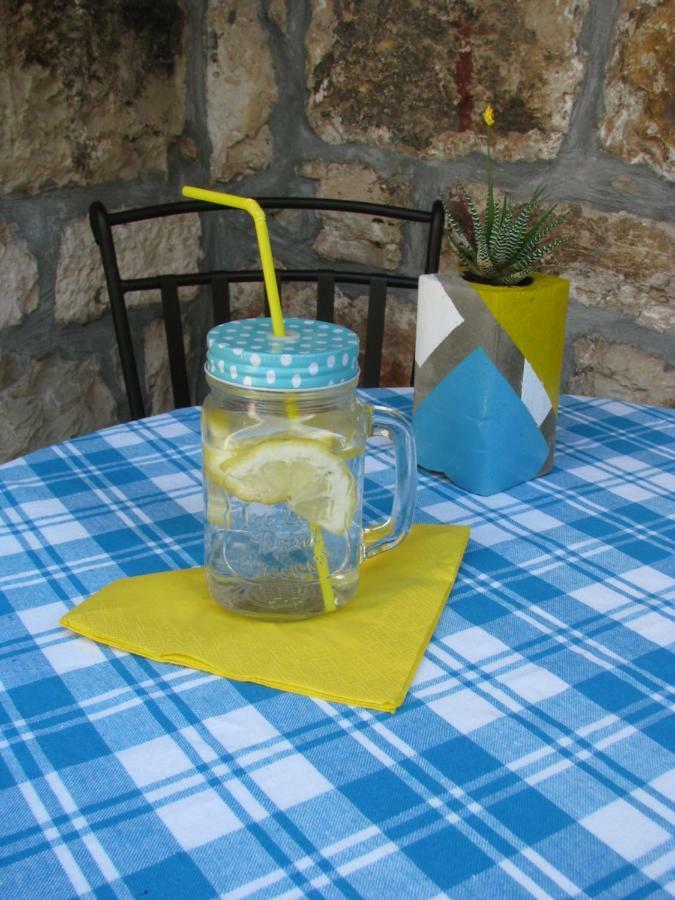 וויס Apartments And Room Lemon מראה חיצוני תמונה