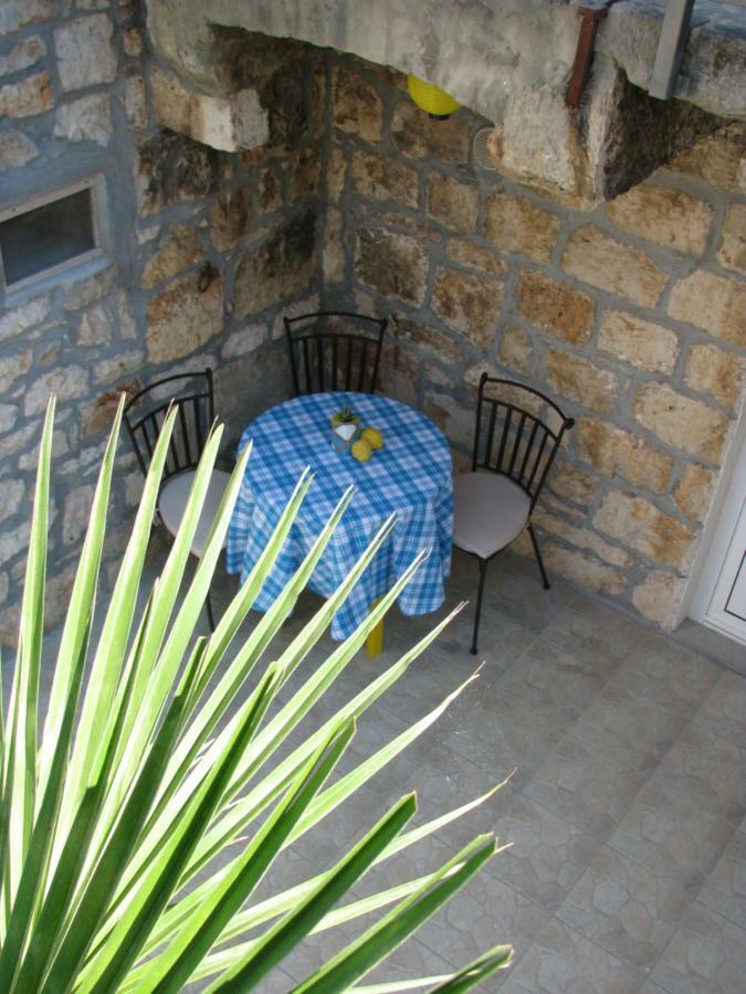 וויס Apartments And Room Lemon מראה חיצוני תמונה