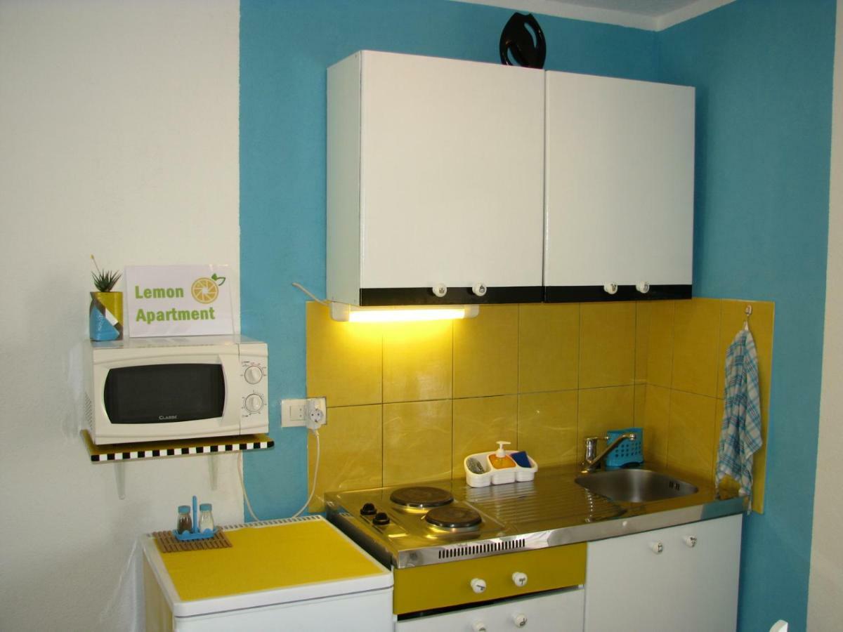 וויס Apartments And Room Lemon מראה חיצוני תמונה